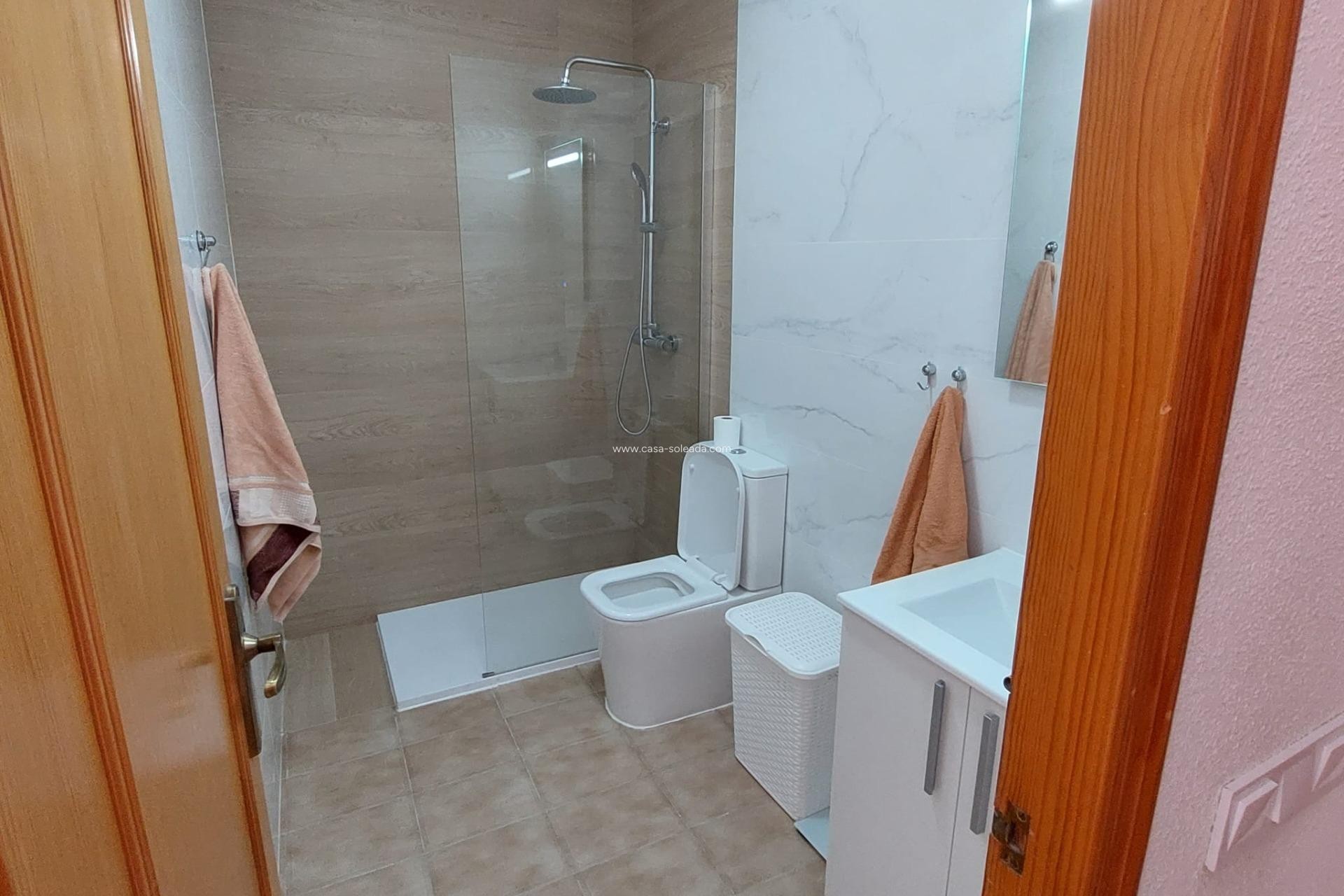 Herverkoop - Appartement / flat - Torrevieja - Punta Prima