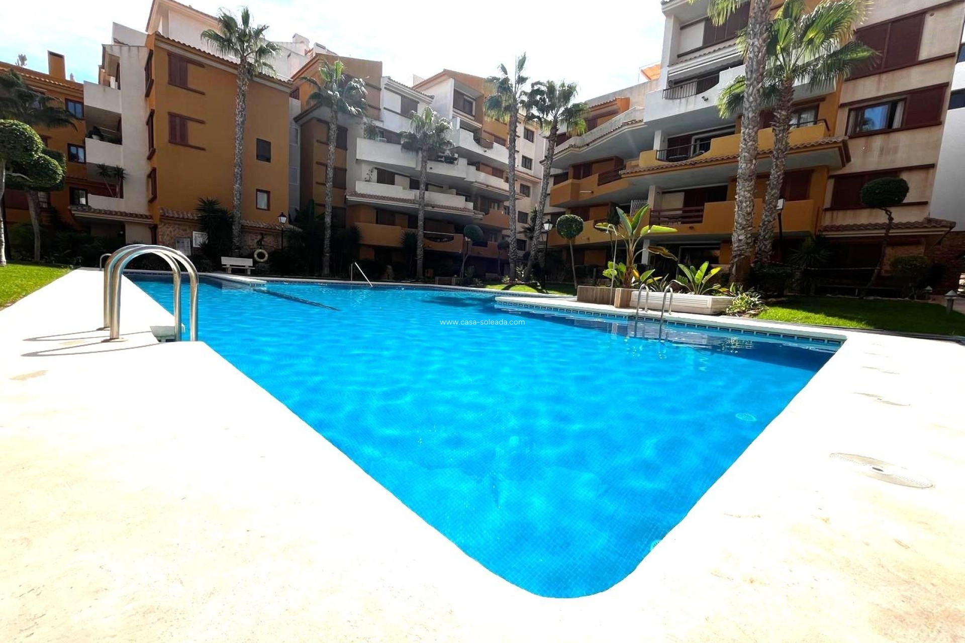 Herverkoop - Appartement / flat - Torrevieja - Punta Prima