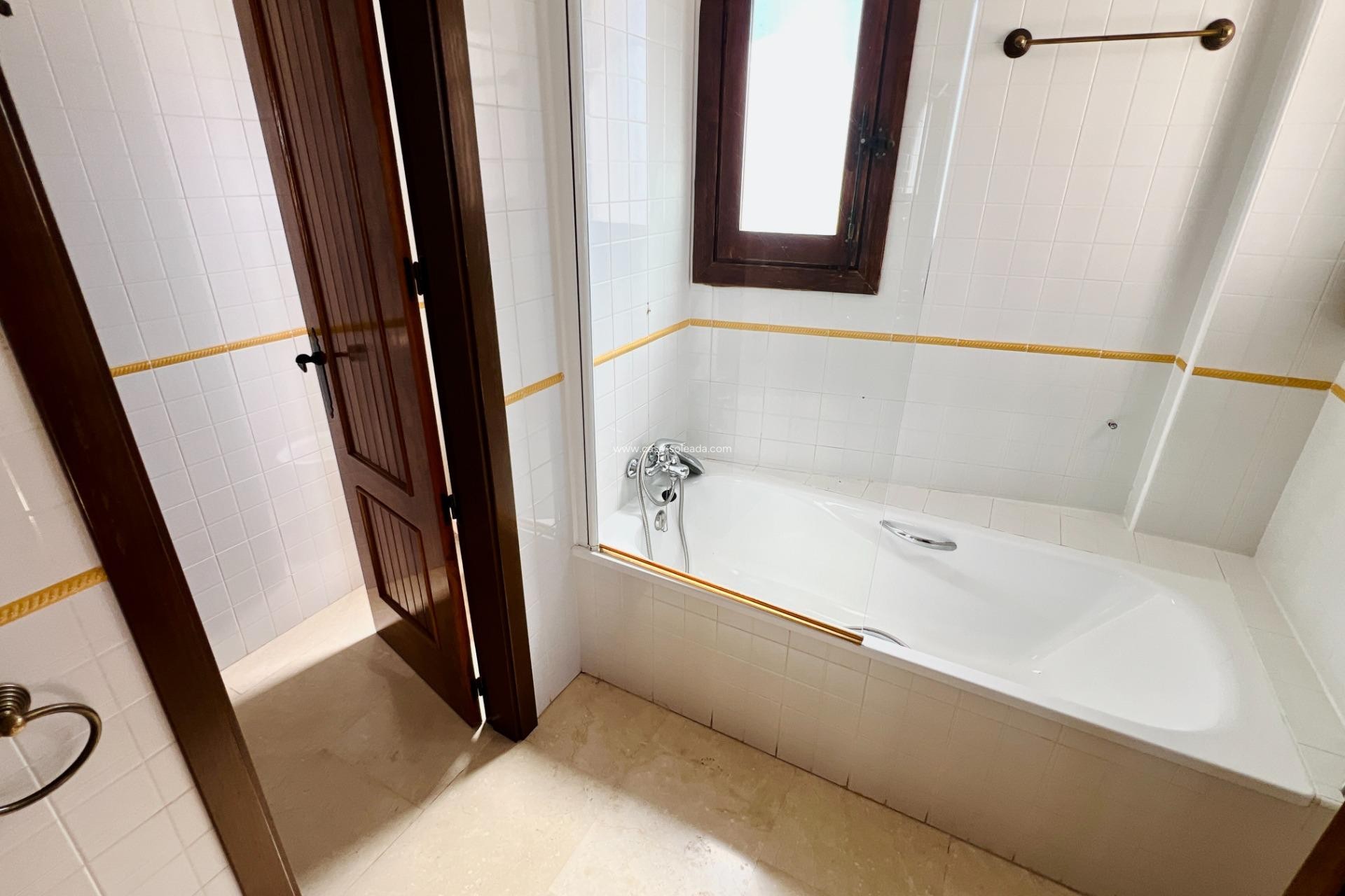 Herverkoop - Appartement / flat - Torrevieja - Punta Prima