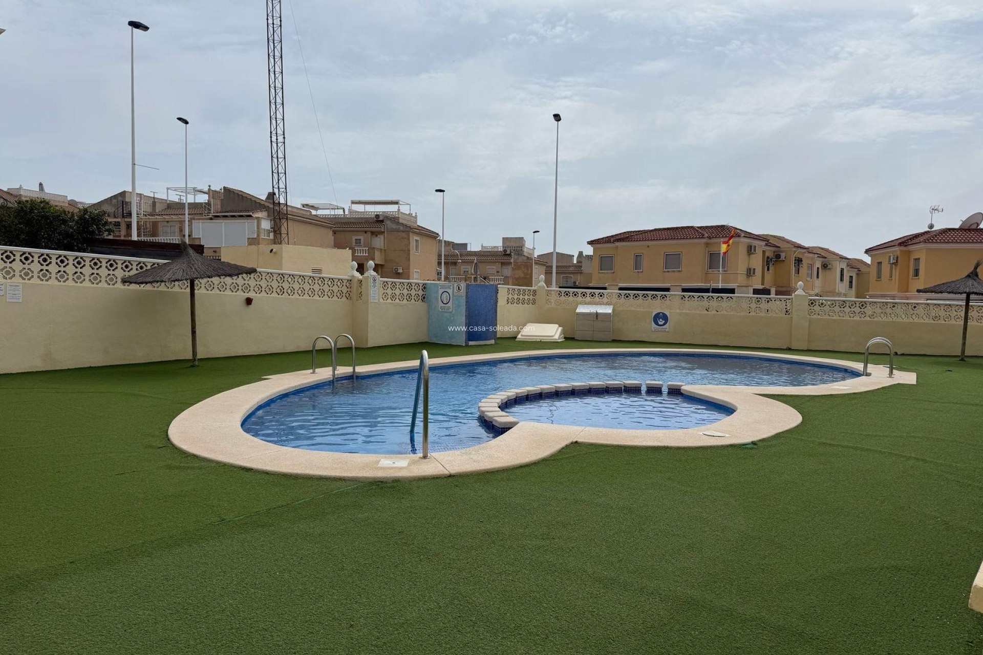 Herverkoop - Bungalow - Torrevieja - Aguas nuevas