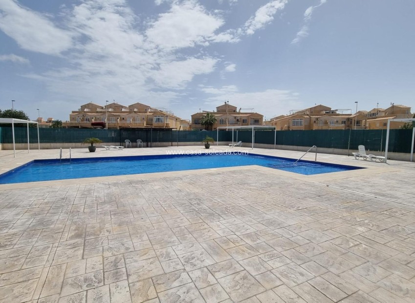 Herverkoop - Bungalow - Torrevieja - La Siesta