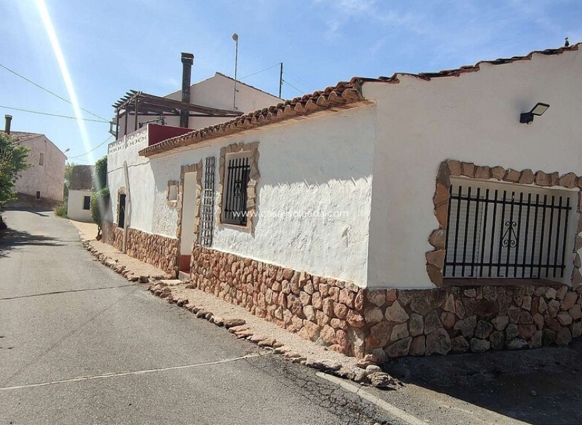 Herverkoop - Country Property/Finca - Raspay - Inland