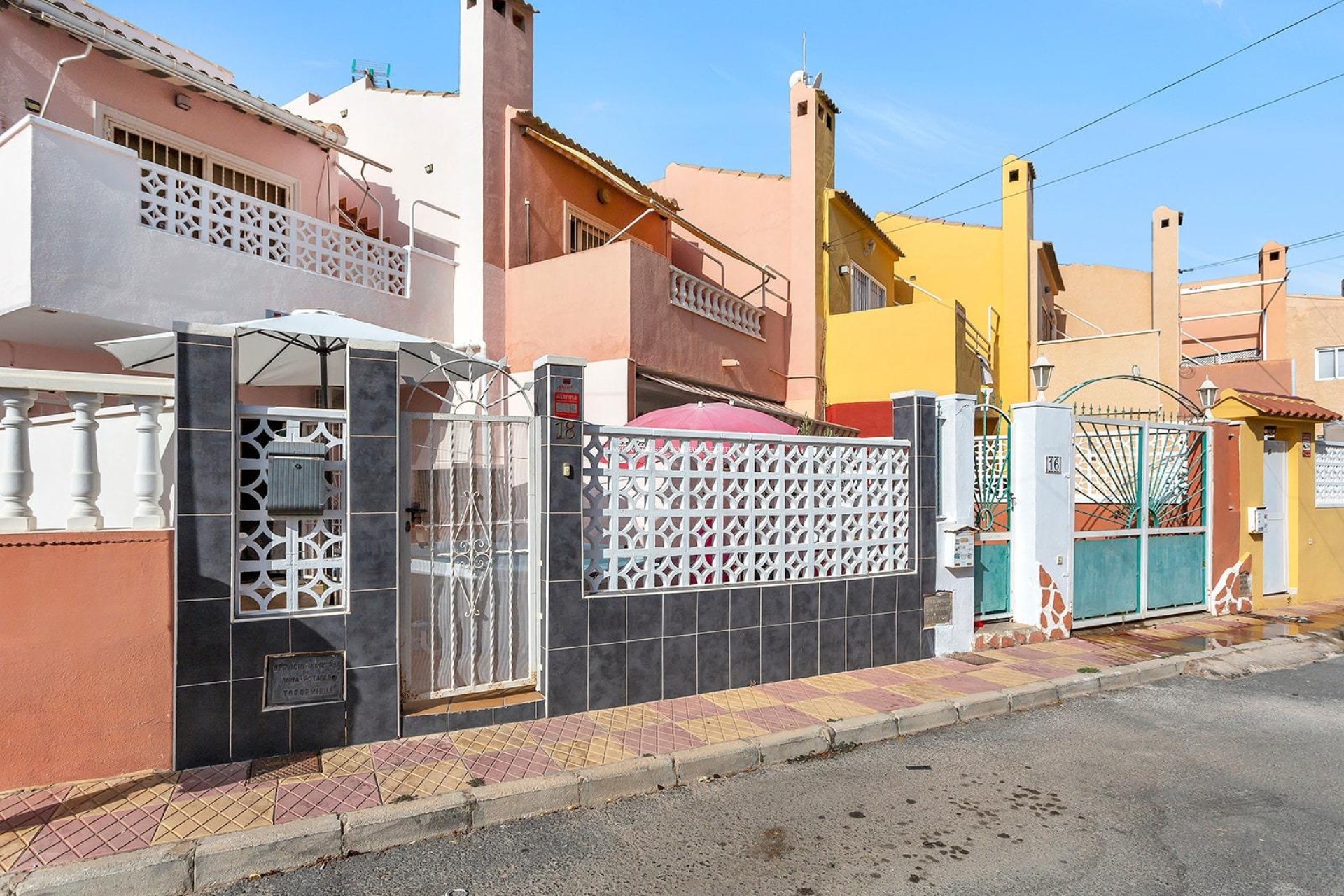 Herverkoop - Herenhuis - Torrevieja - Aguas nuevas