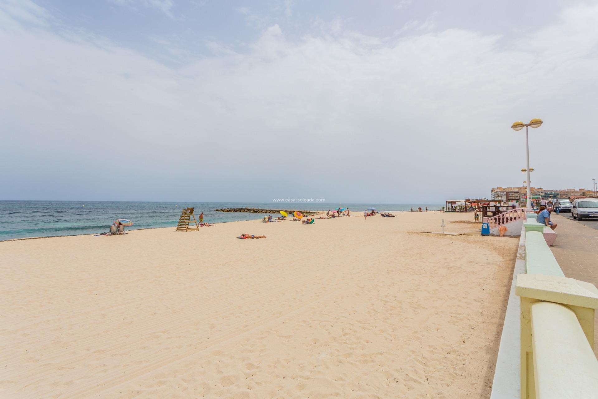 Herverkoop - Herenhuis - Torrevieja - Aguas nuevas