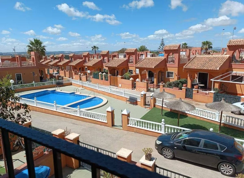 Herverkoop - Herenhuis - Torrevieja - Aguas nuevas