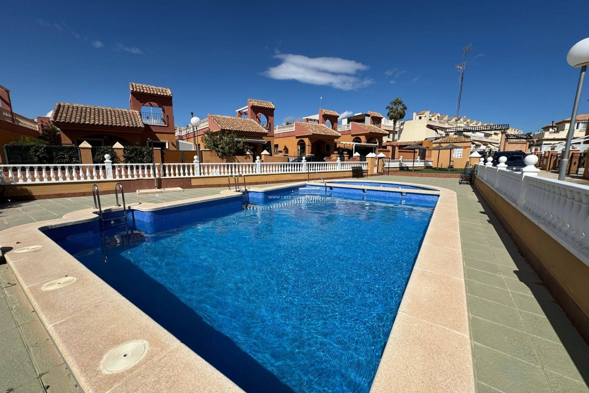 Herverkoop - Herenhuis - Torrevieja - Aguas nuevas