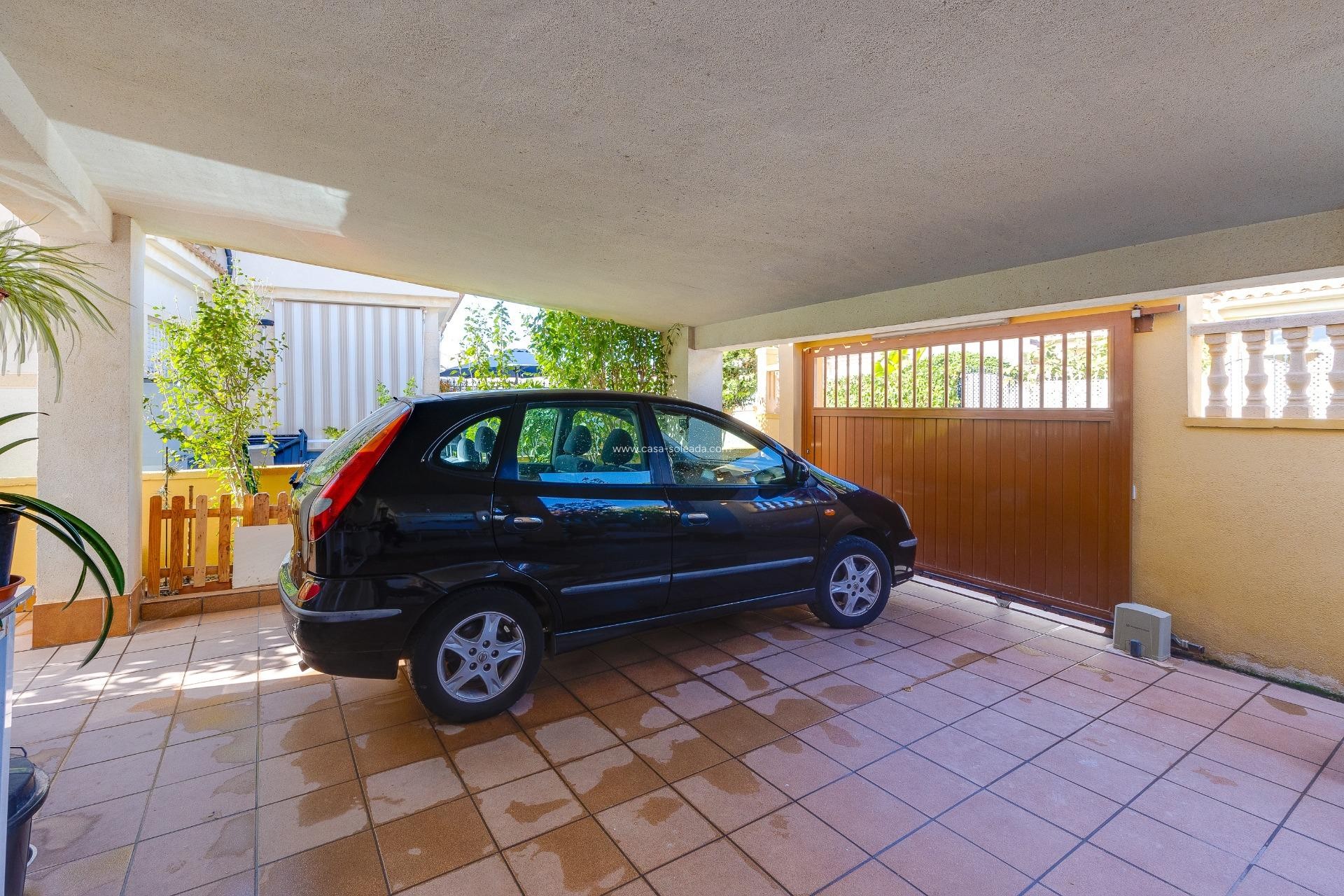 Herverkoop - Herenhuis - Torrevieja - Aguas nuevas