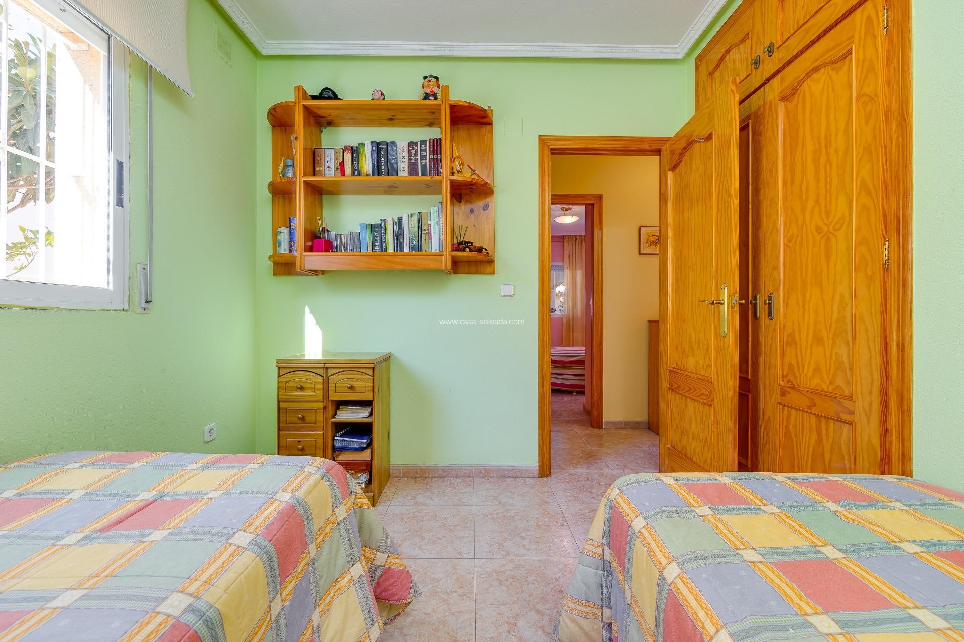 Herverkoop - Herenhuis - Torrevieja - Aguas nuevas