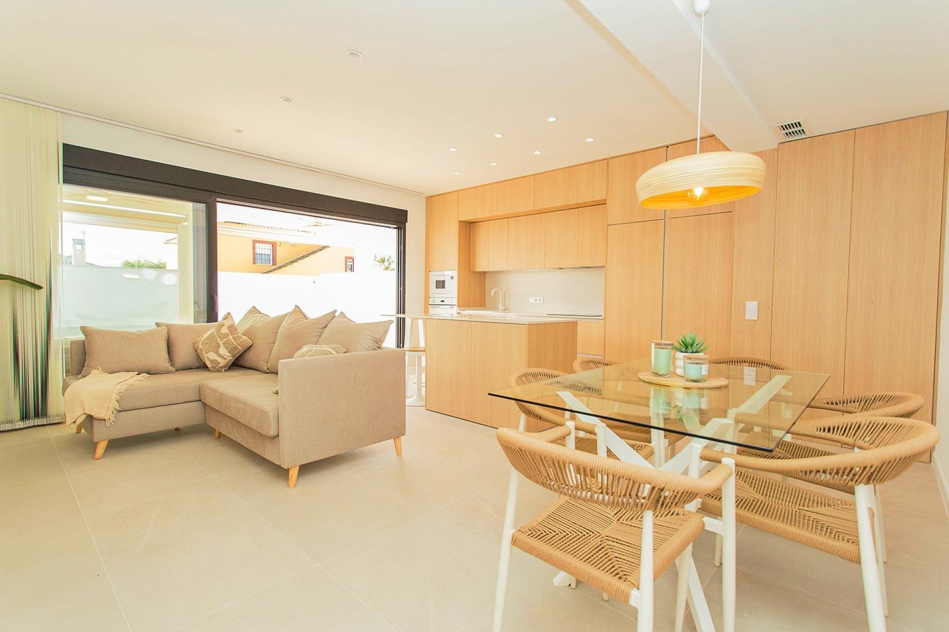 Herverkoop - Herenhuis - Torrevieja - La Siesta