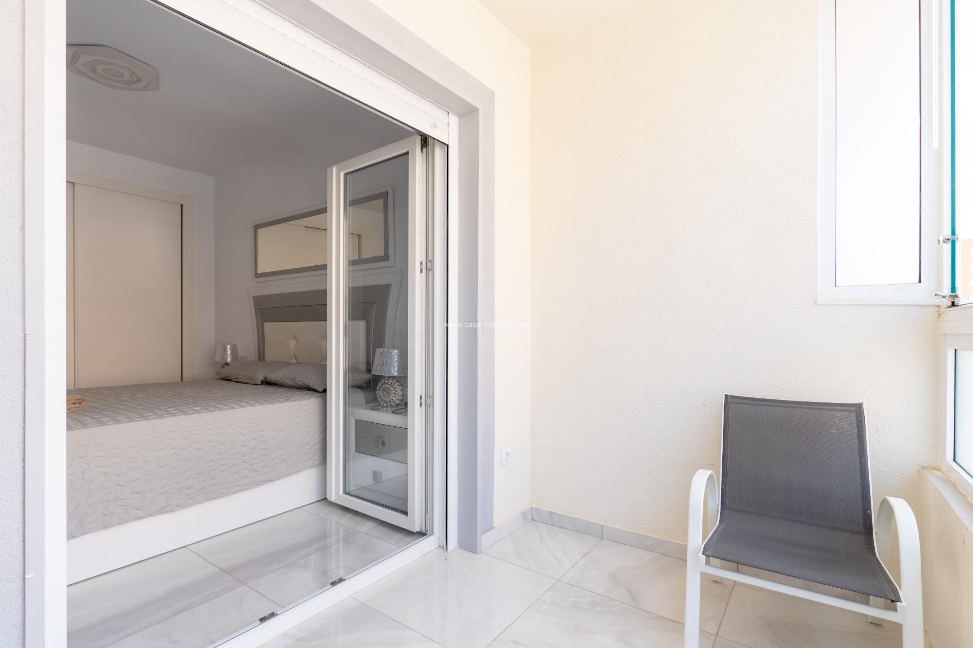 Herverkoop - Herenhuis - Torrevieja - Punta Prima