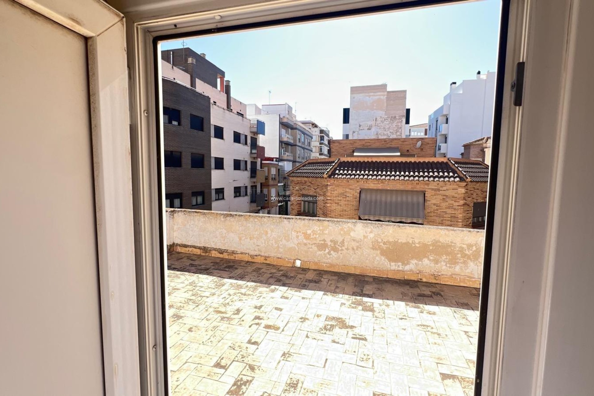 Herverkoop - Herenhuis - Torrevieja