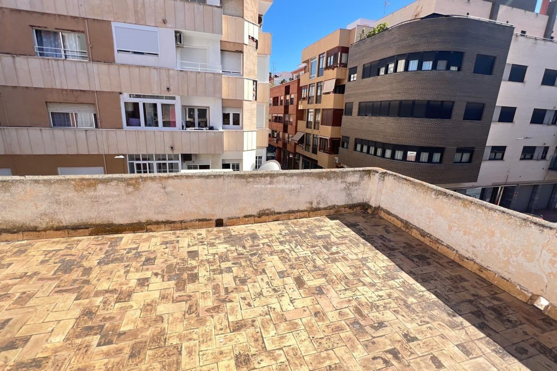Herverkoop - Herenhuis - Torrevieja