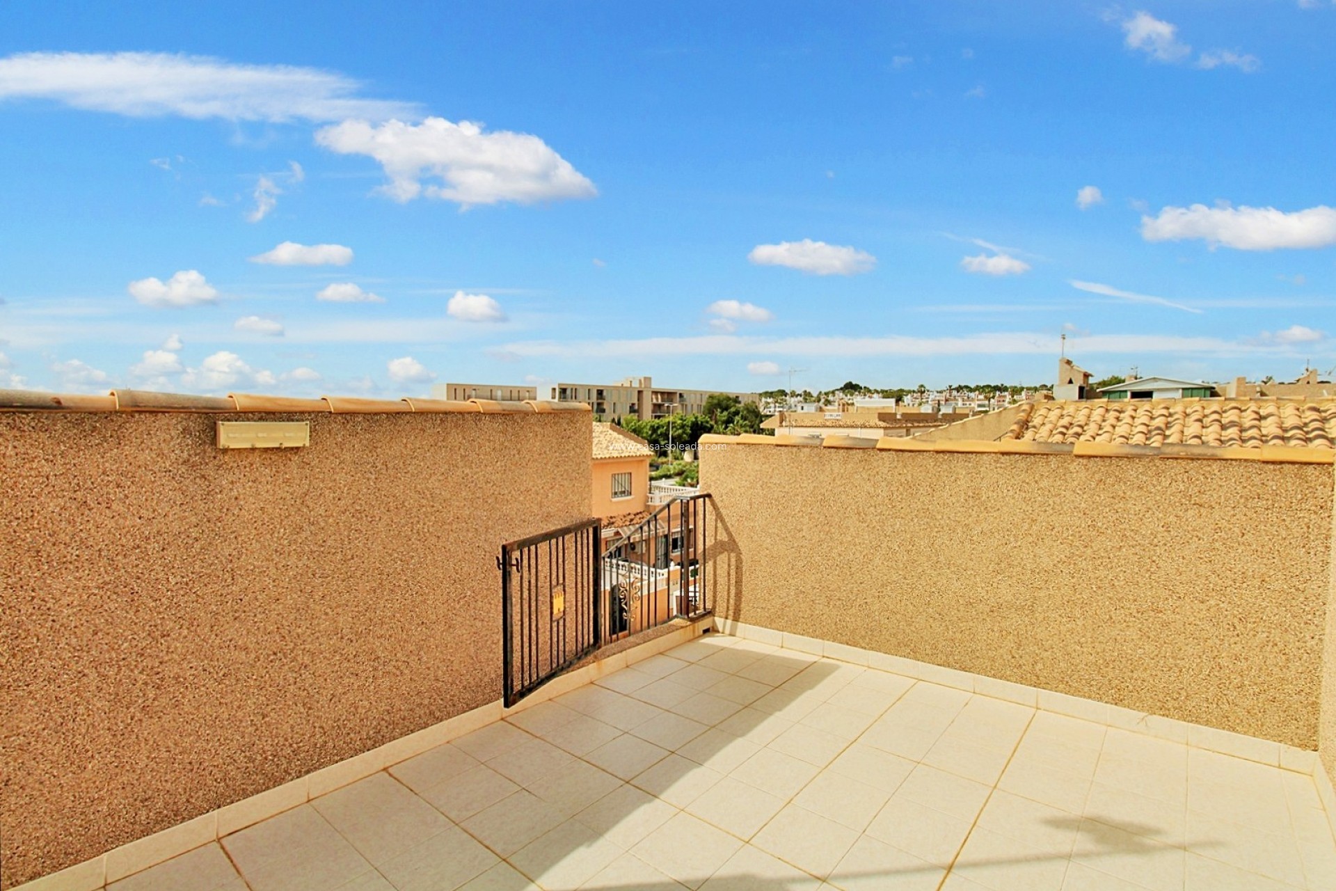 Herverkoop - Herenhuis - Villamartin - PAU 8