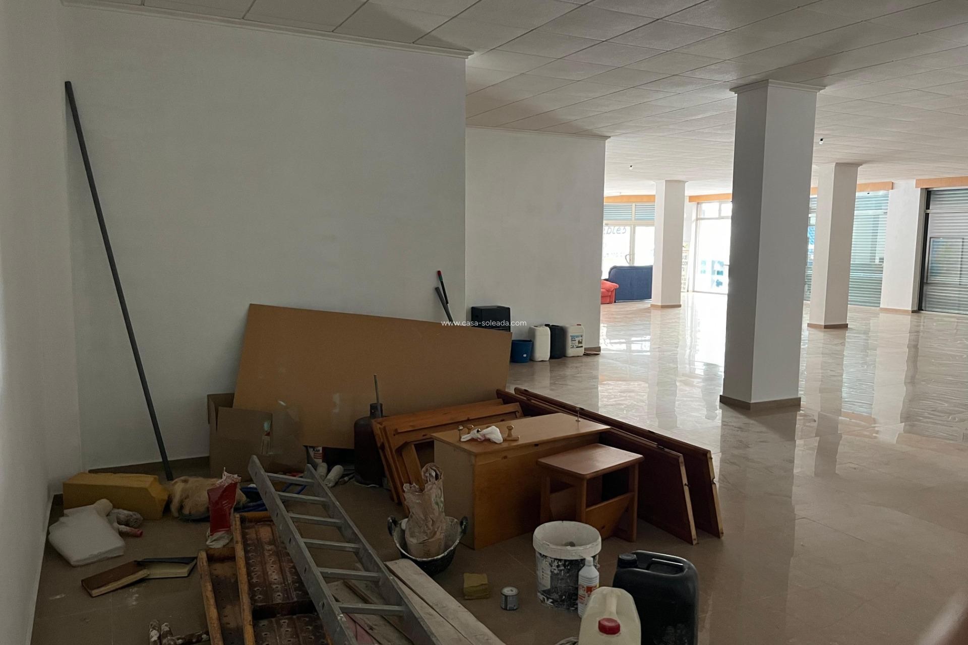 Herverkoop - Reclame - Torrevieja - Playa de los Locos