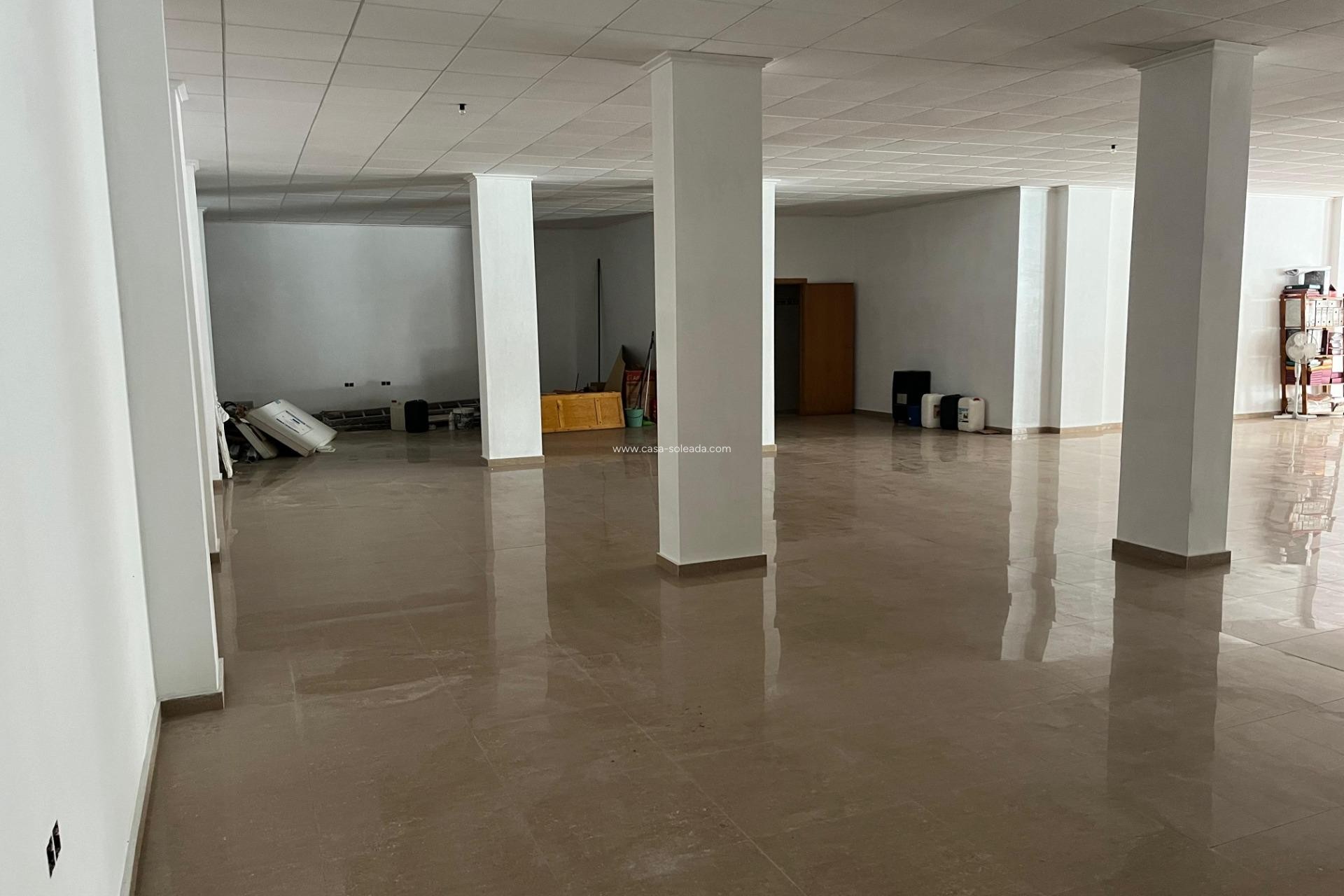Herverkoop - Reclame - Torrevieja - Playa de los Locos