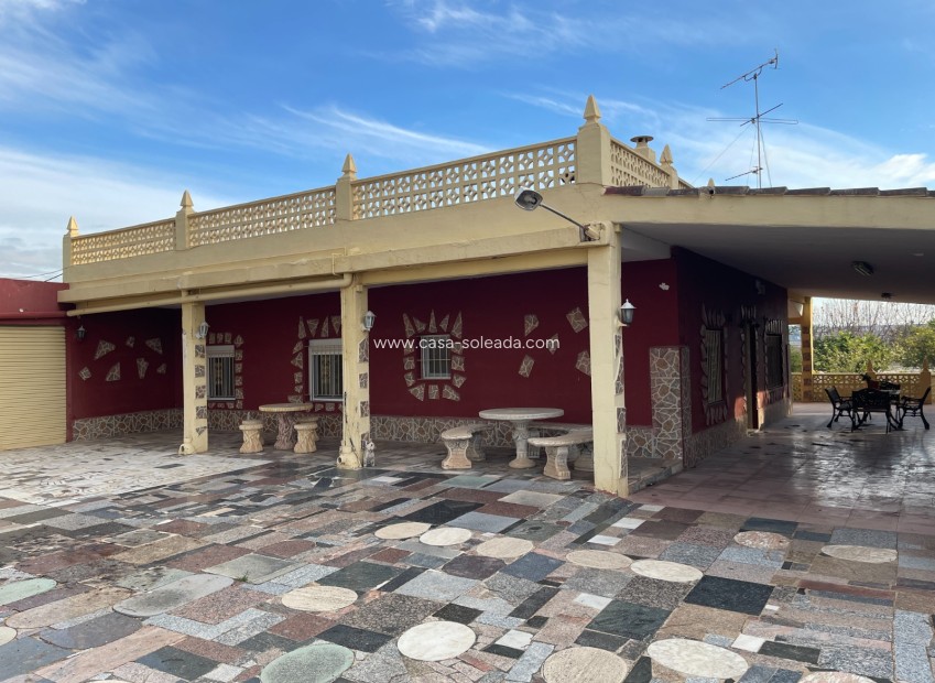 Herverkoop - Villa - Crevillente - Inland