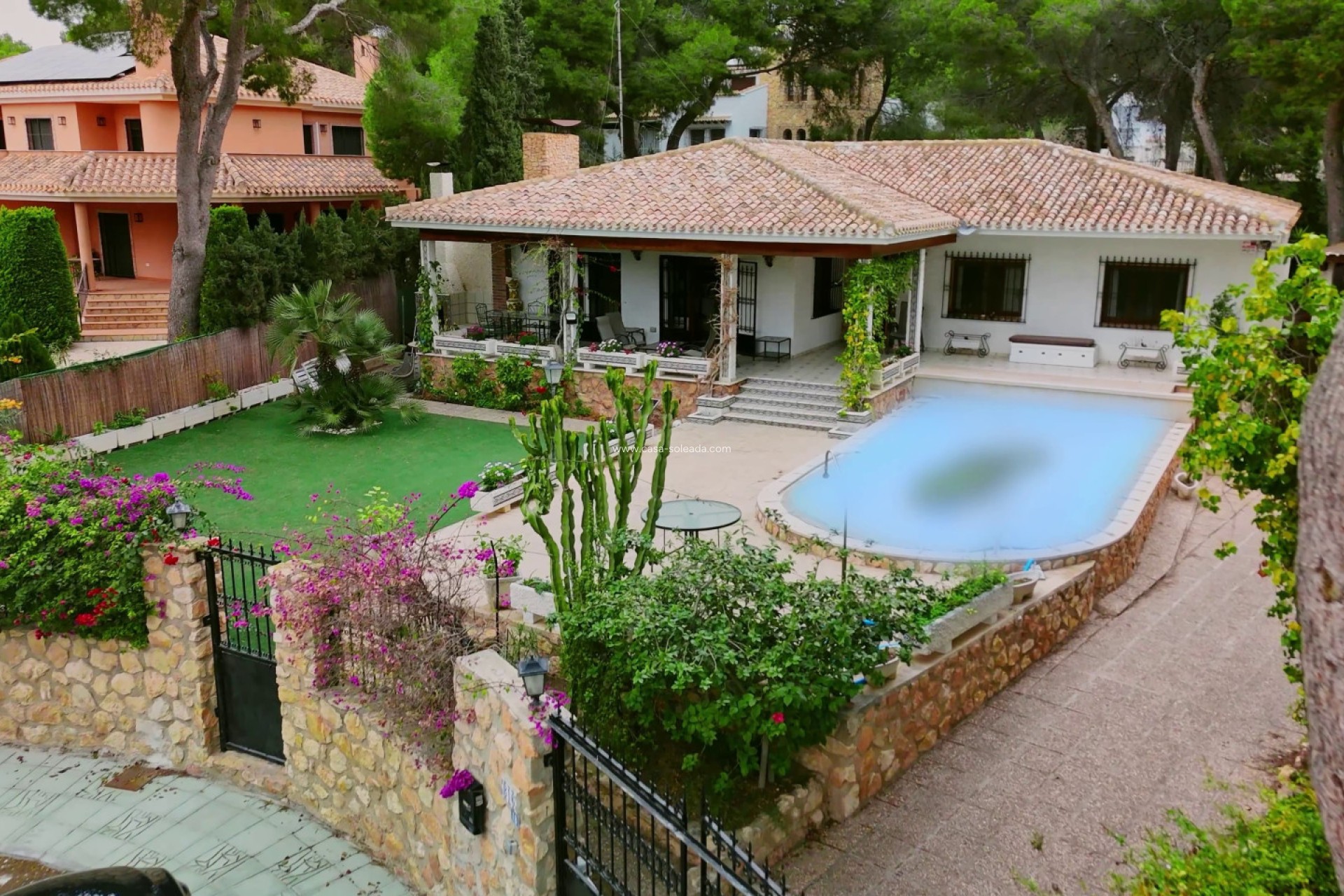 Herverkoop - Villa - Dehesa De Campoamor