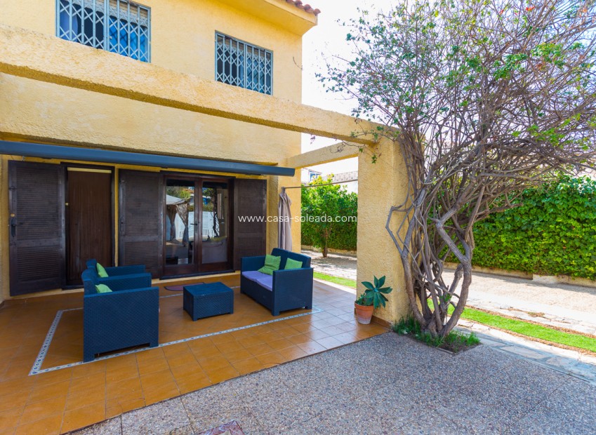 Herverkoop - Villa - Lomas de Cabo Roig