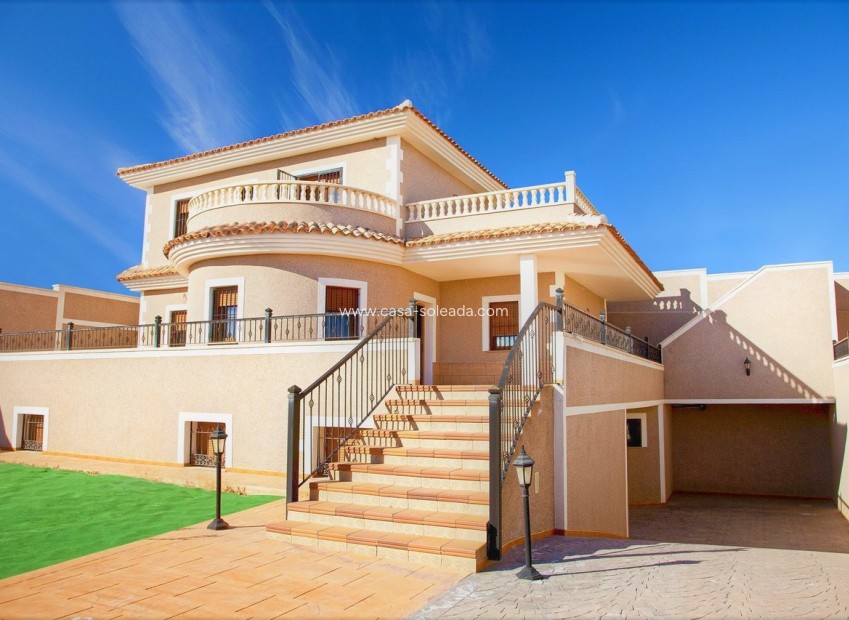 Herverkoop - Villa - Los Altos