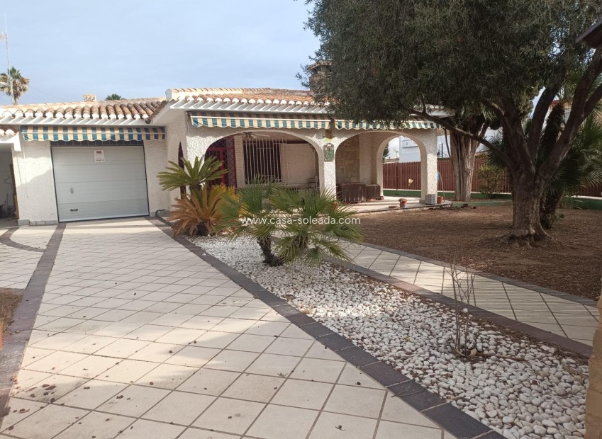 Herverkoop - Villa - Orihuela Costa - Campoamor