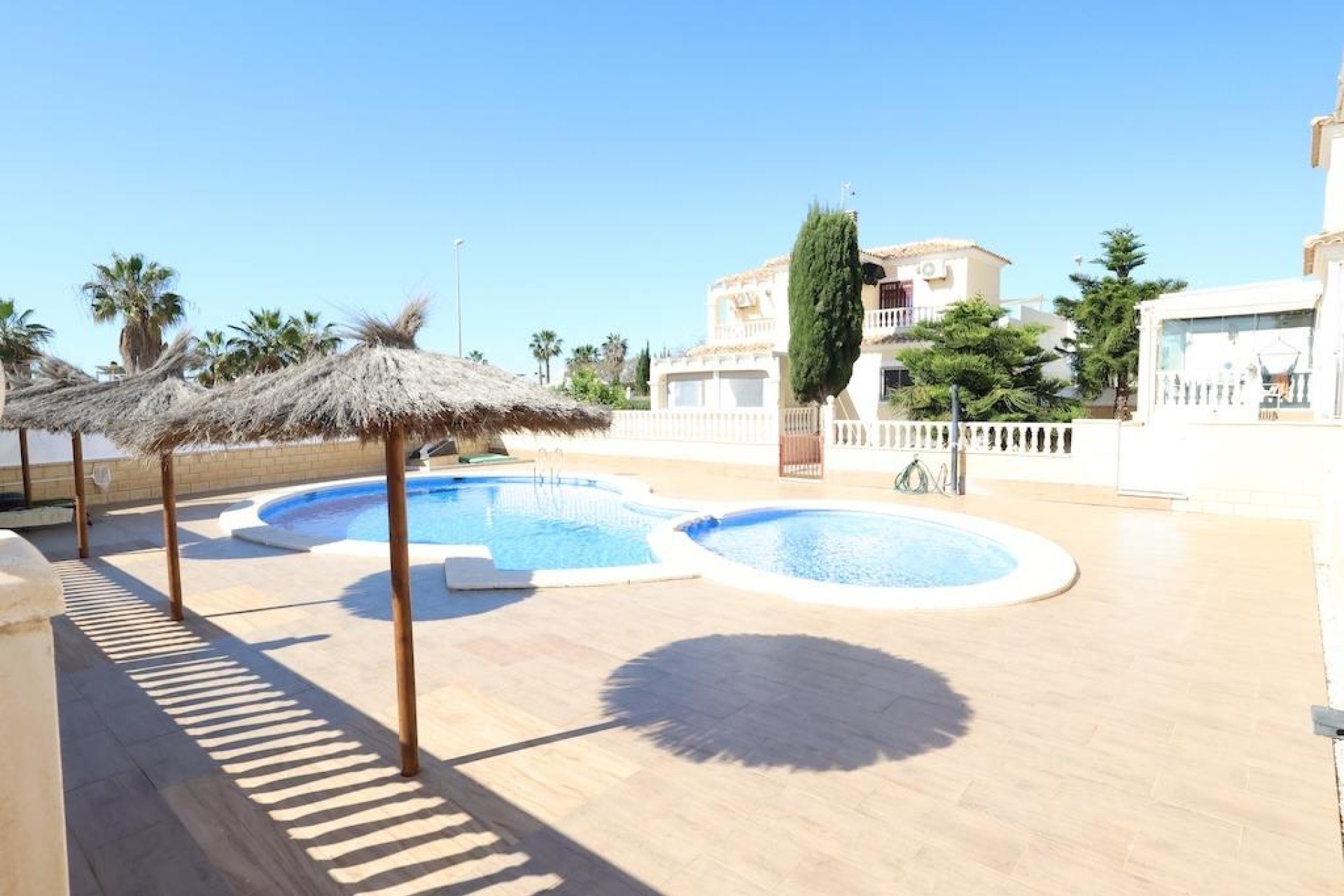 Herverkoop - Villa - Orihuela Costa - Costa Blanca