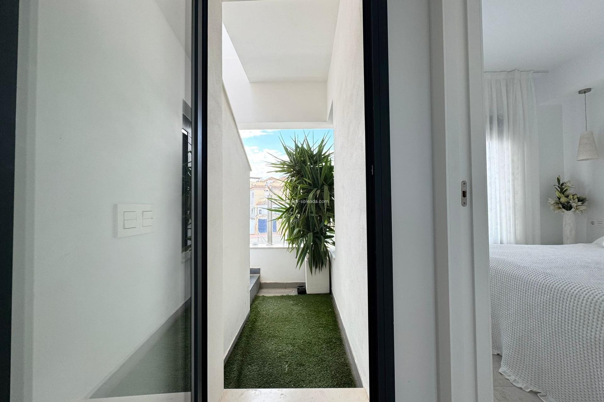 Herverkoop - Villa - Orihuela Costa - Pau 26