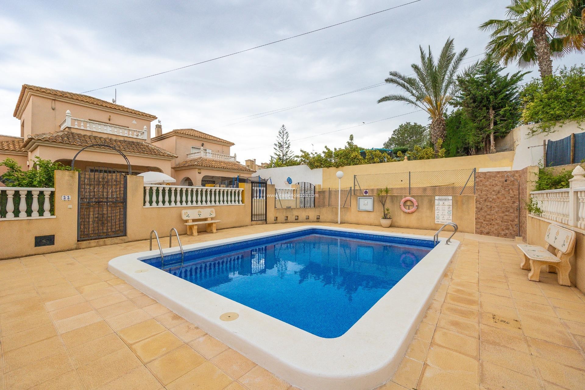 Herverkoop - Villa - Orihuela Costa - Villamartín