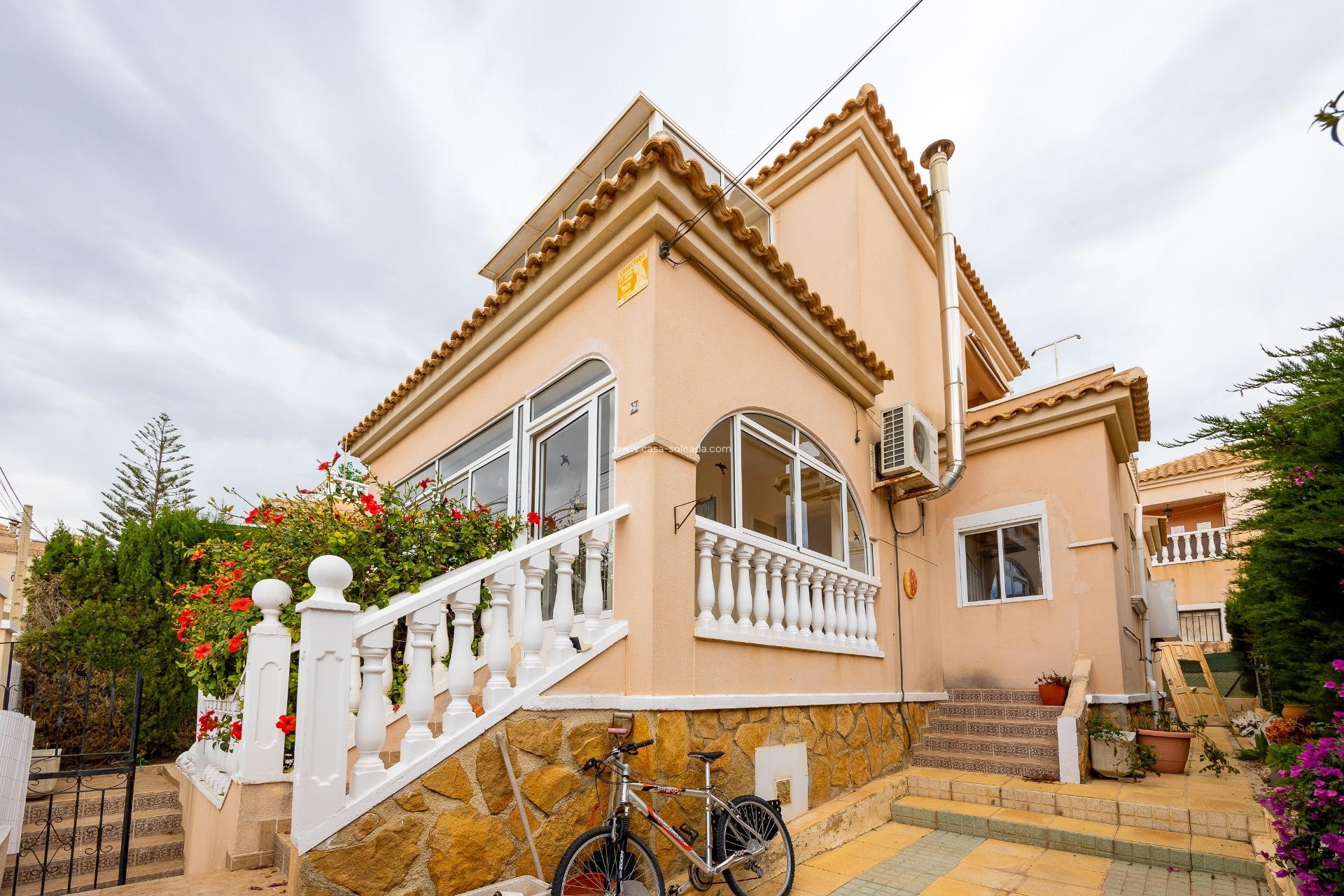 Herverkoop - Villa - Orihuela Costa - Villamartín