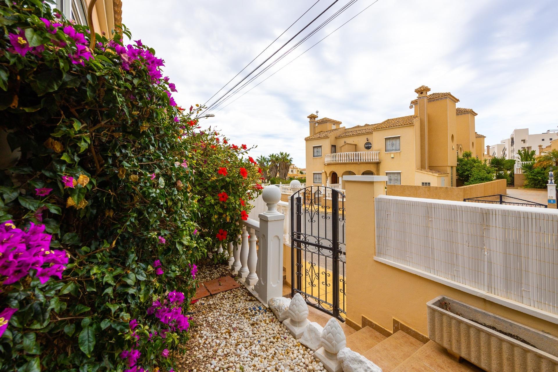 Herverkoop - Villa - Orihuela Costa - Villamartín