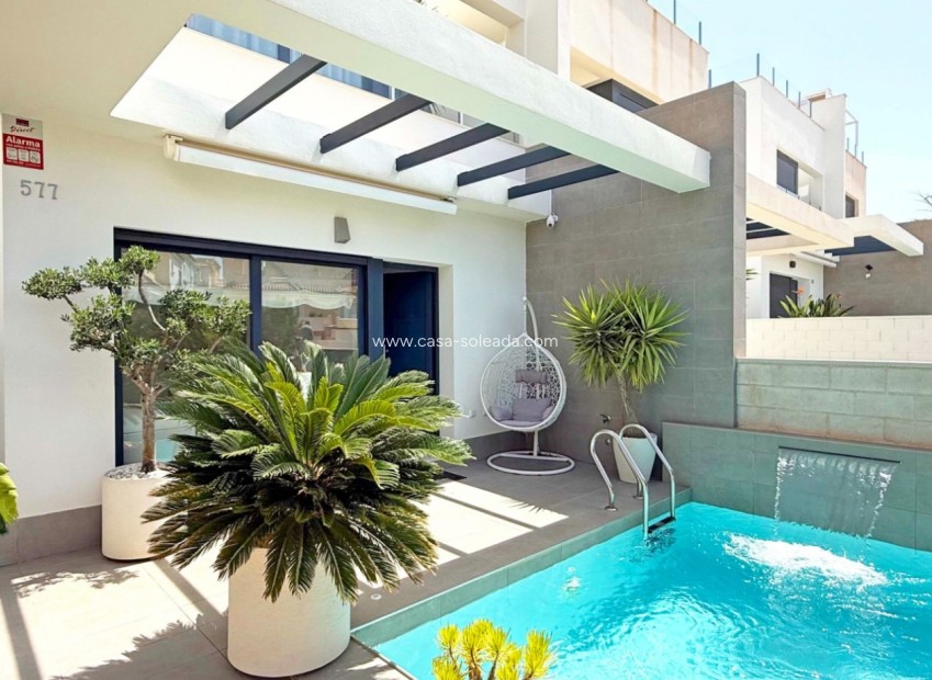 Herverkoop - Villa - Orihuela Costa - Villamartín