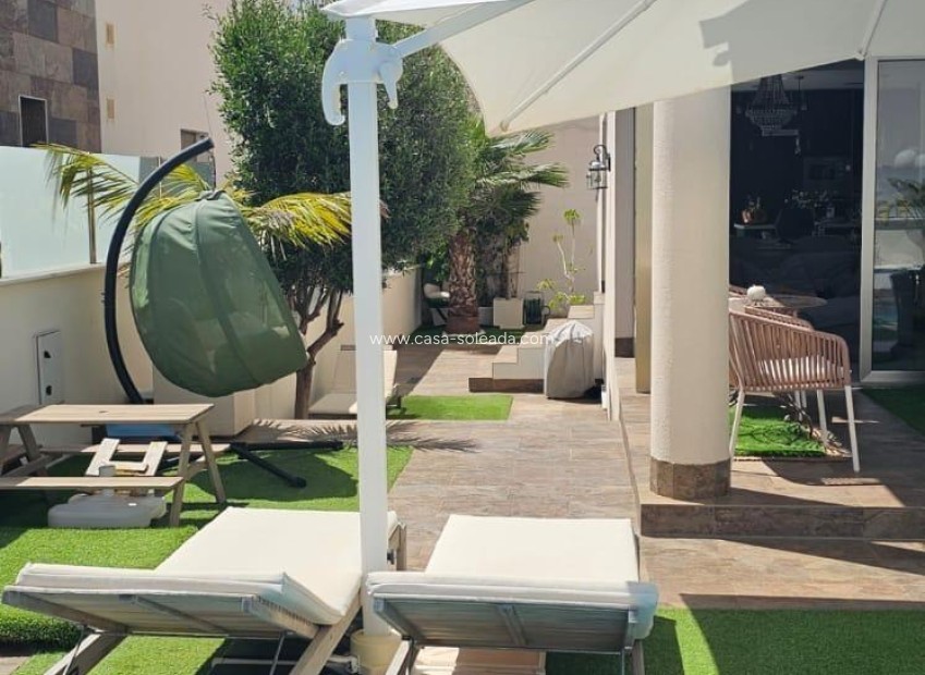 Herverkoop - Villa - Orihuela Costa - Villamartín