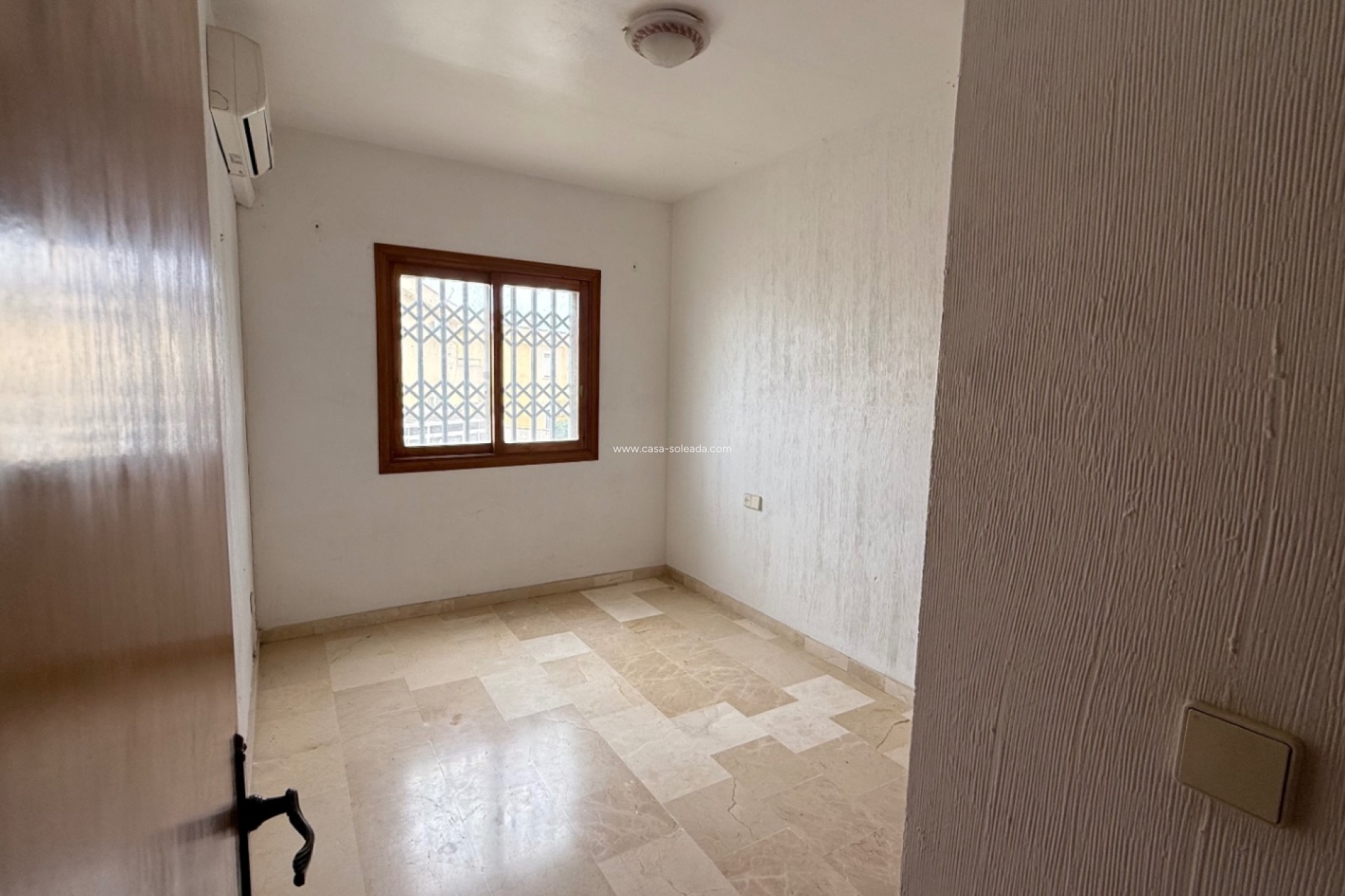 Herverkoop - Villa - Orihuela - Inland