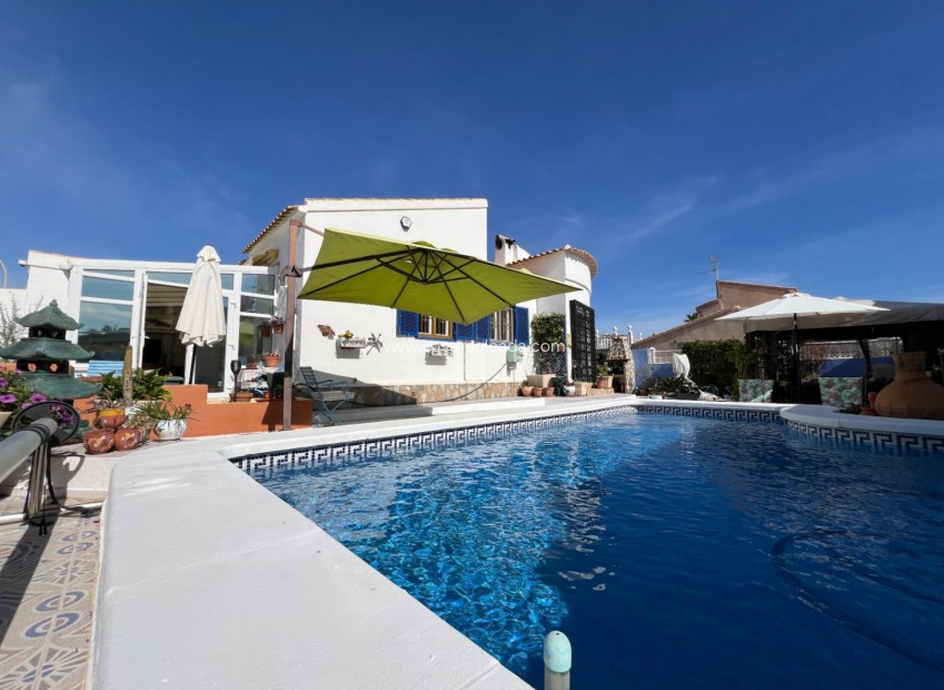 Herverkoop - Villa - Orihuela - Inland