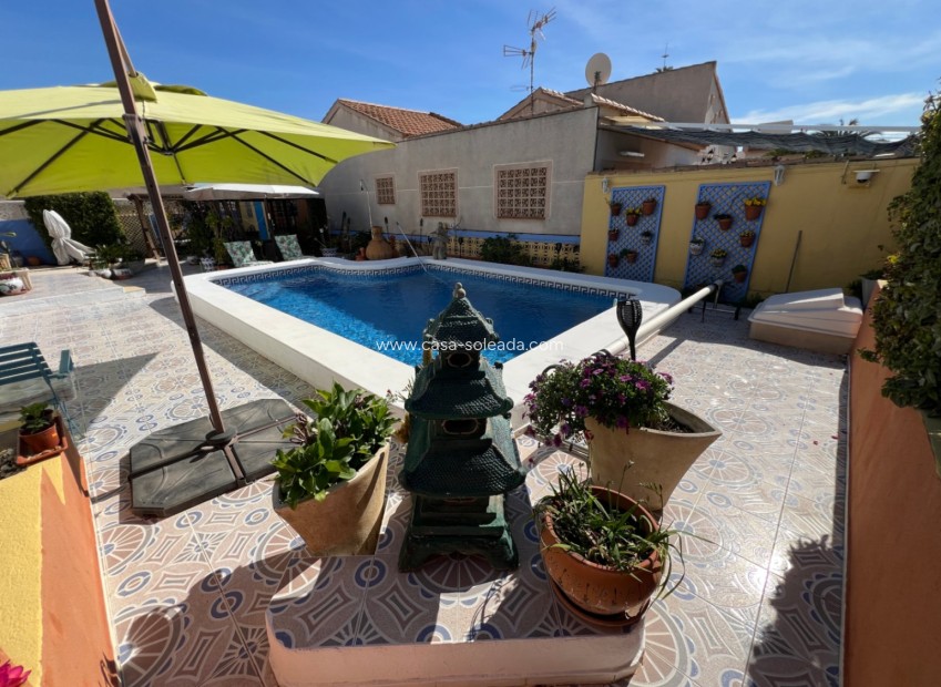 Herverkoop - Villa - Orihuela - Inland