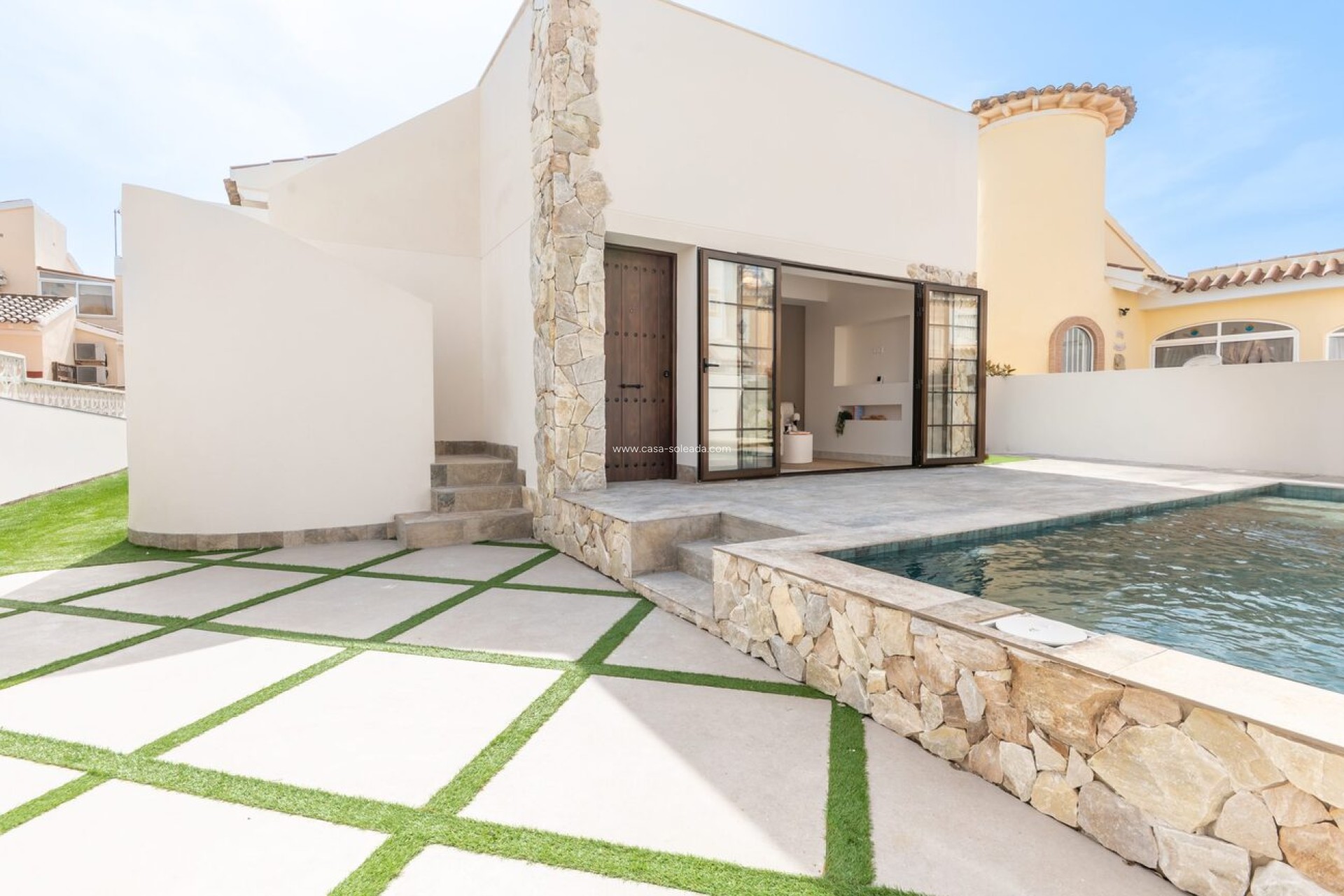 Herverkoop - Villa - Playa Flamenca - Costa Blanca