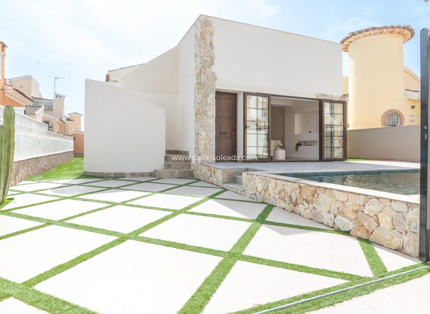 Herverkoop - Villa - Playa Flamenca - Costa Blanca