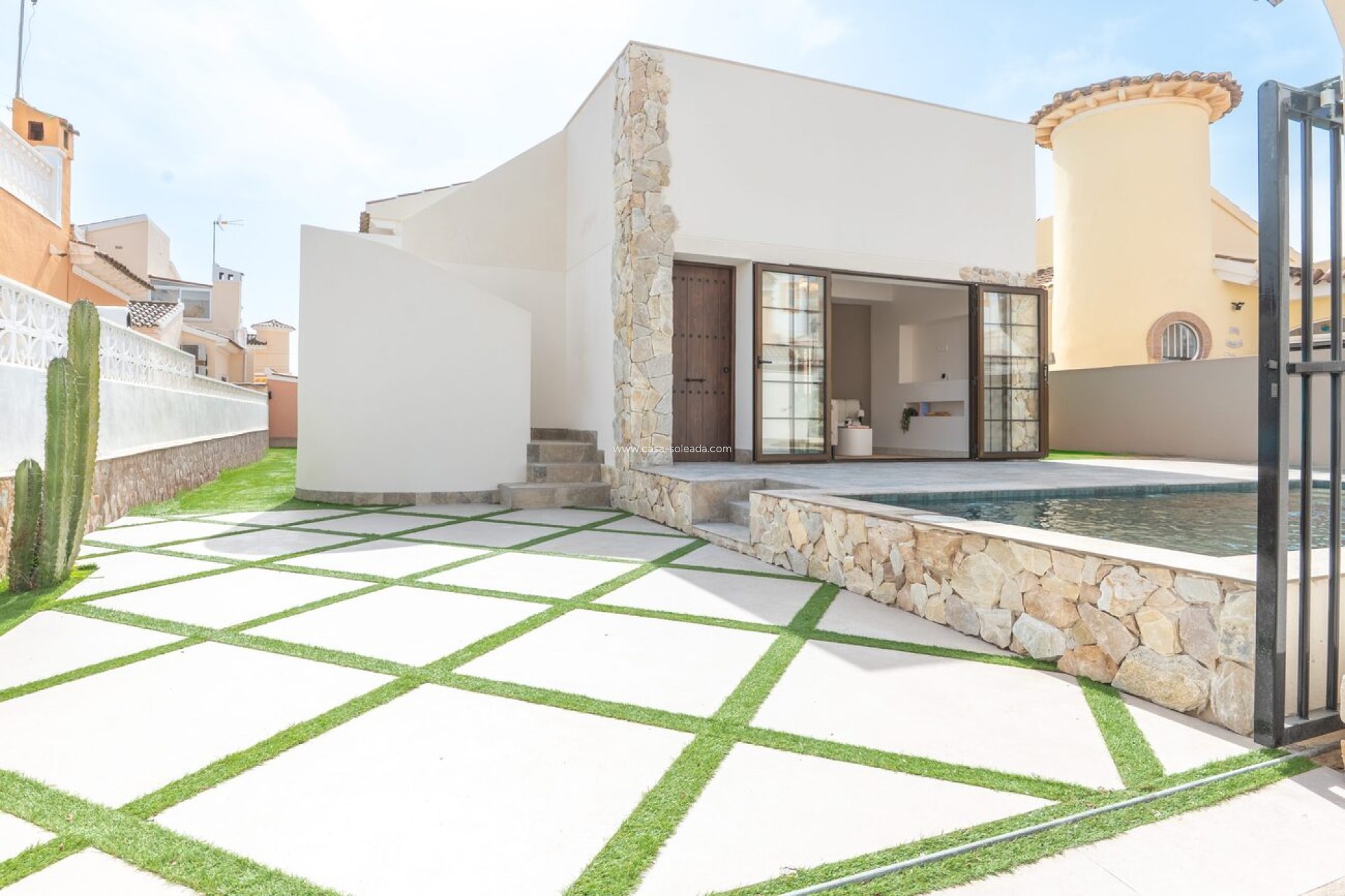 Herverkoop - Villa - Playa Flamenca - Costa Blanca