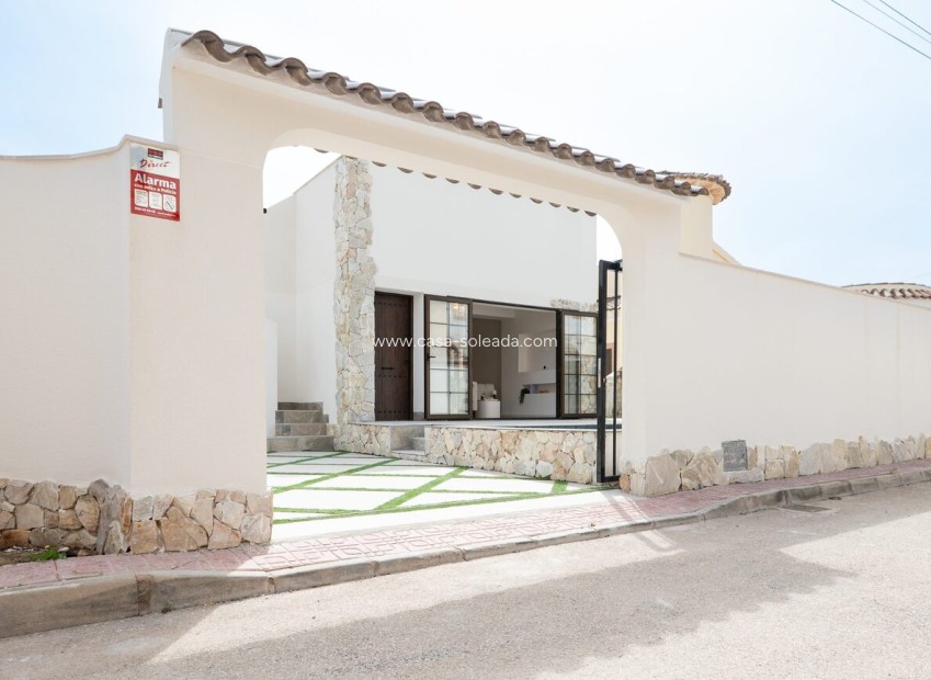 Herverkoop - Villa - Playa Flamenca - Costa Blanca