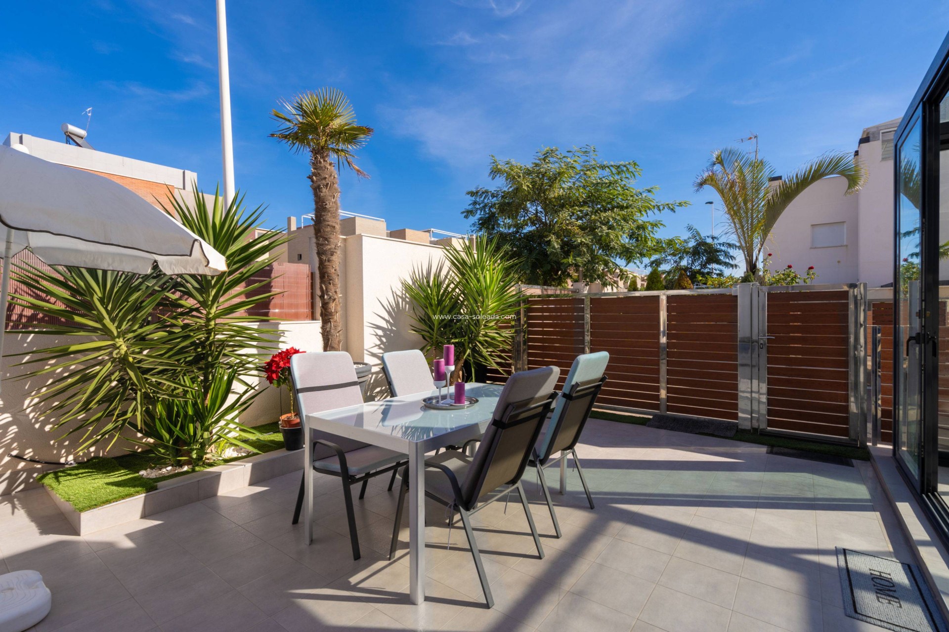 Herverkoop - Villa - Torrevieja - Aguas nuevas