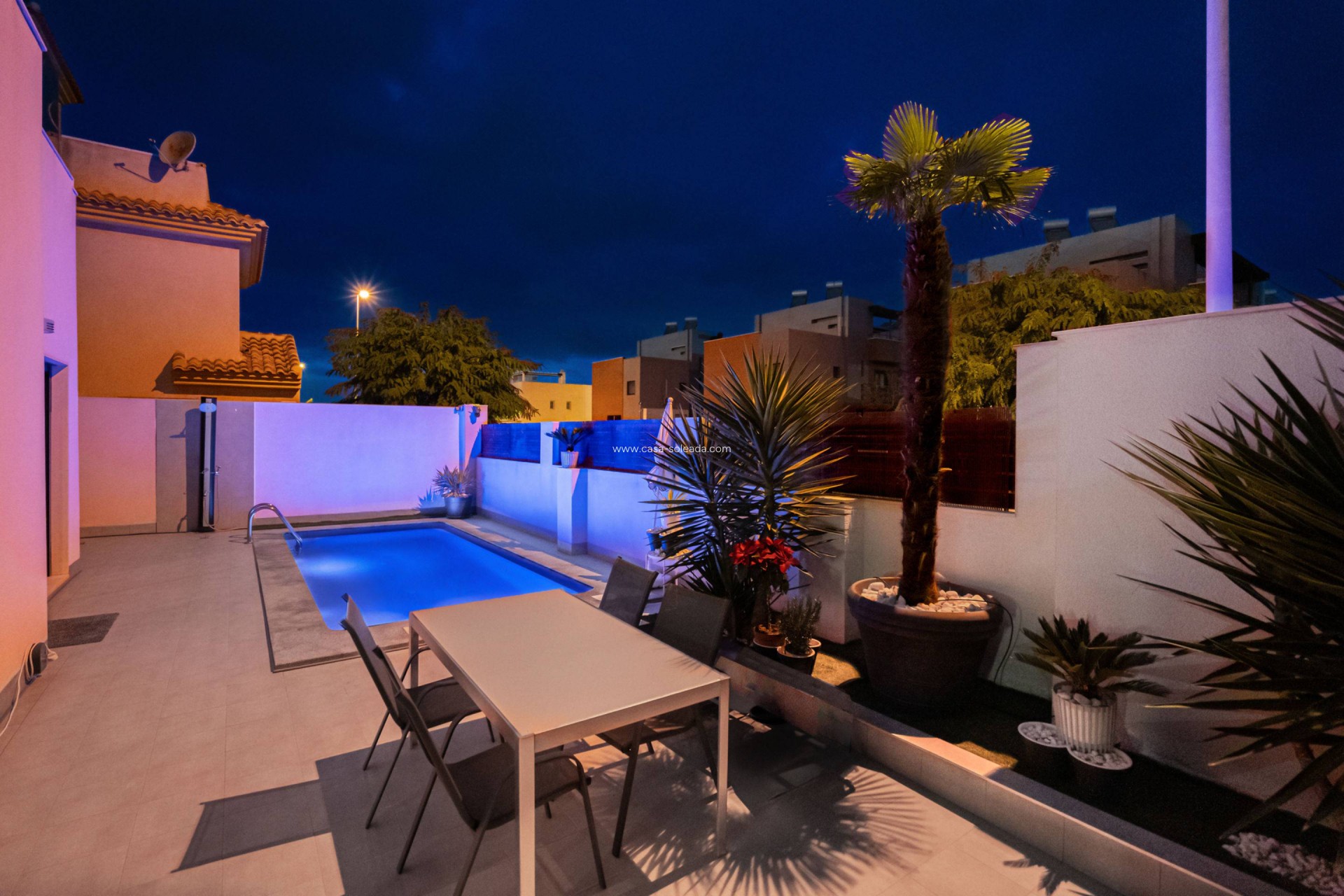 Herverkoop - Villa - Torrevieja - Aguas nuevas