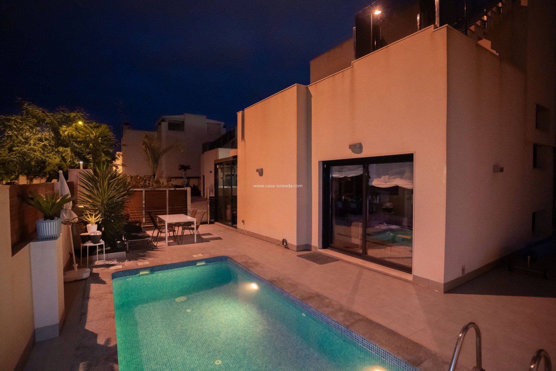 Herverkoop - Villa - Torrevieja - Aguas nuevas