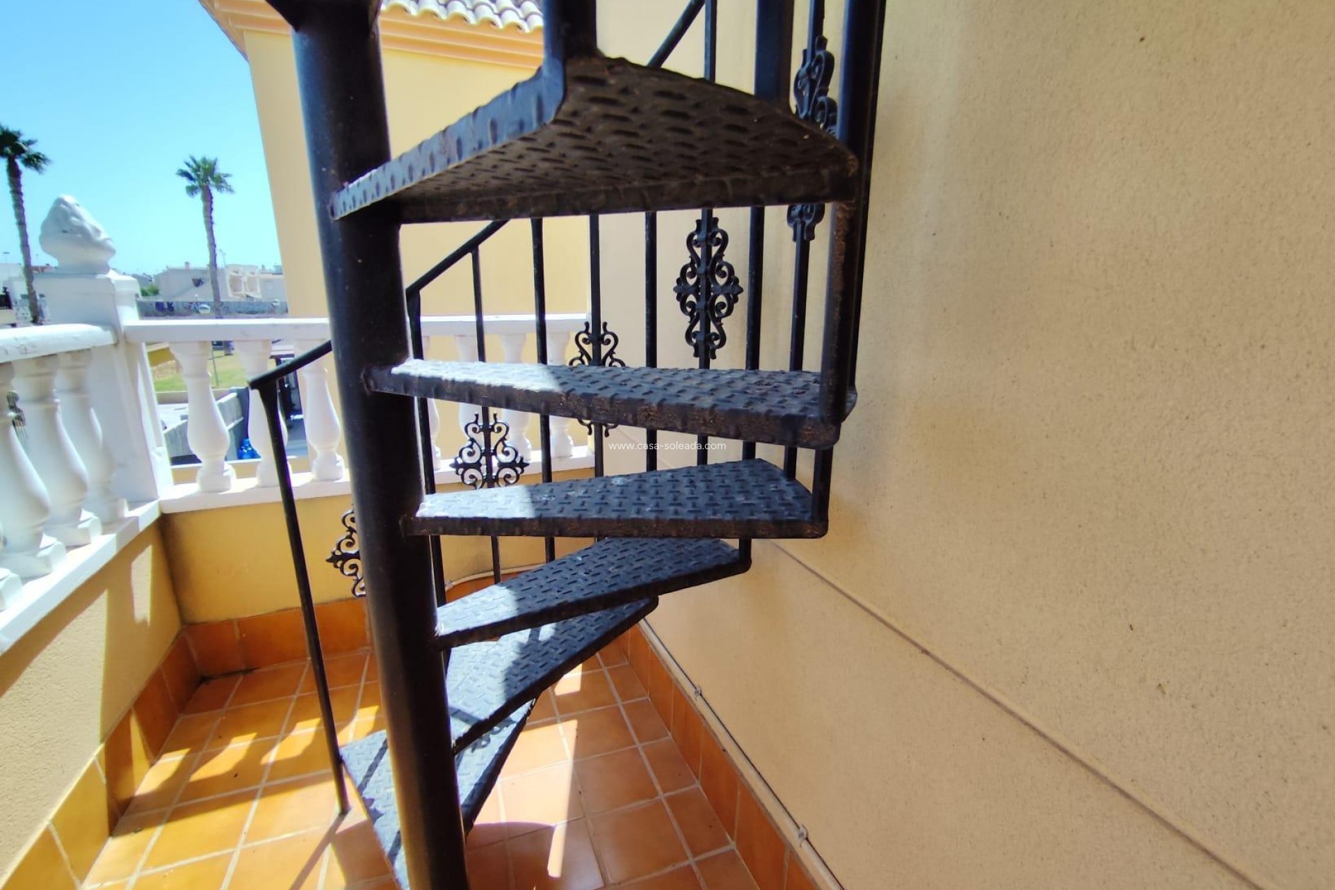 Herverkoop - Villa - Torrevieja - Aguas nuevas