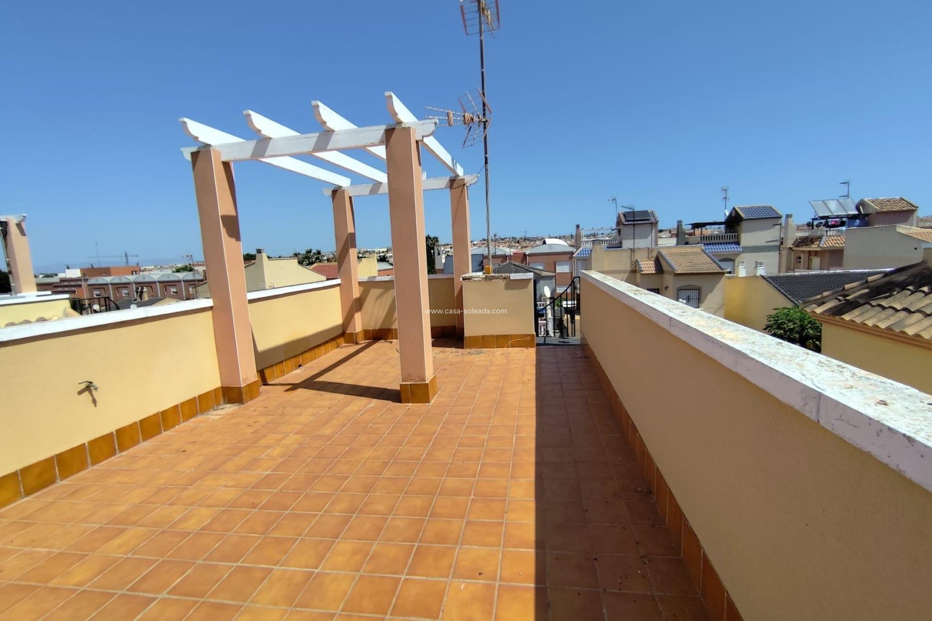 Herverkoop - Villa - Torrevieja - Aguas nuevas