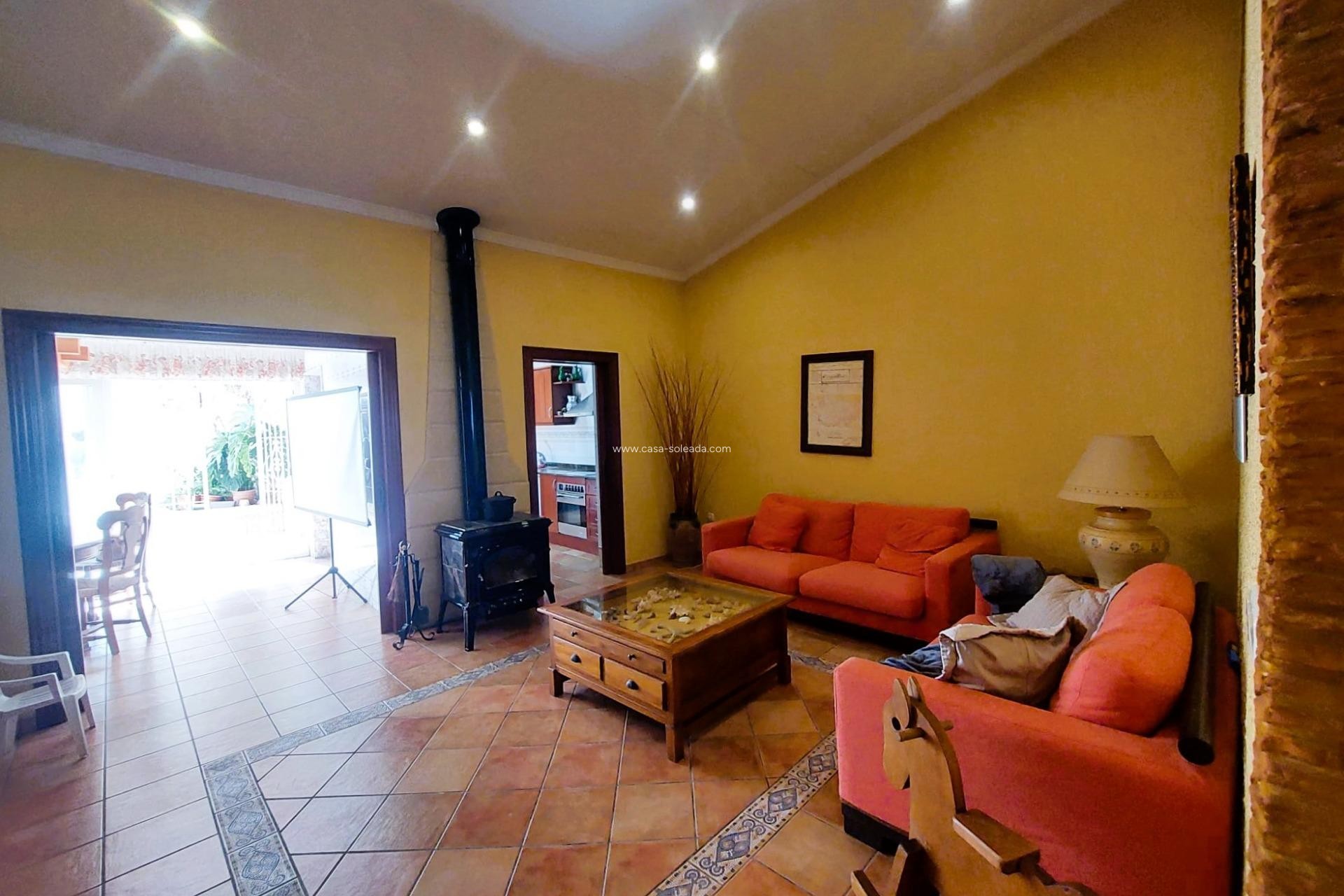 Herverkoop - Villa - Torrevieja - Center