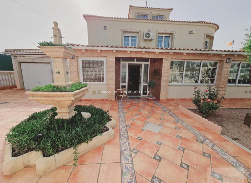 Herverkoop - Villa - Torrevieja - La Siesta