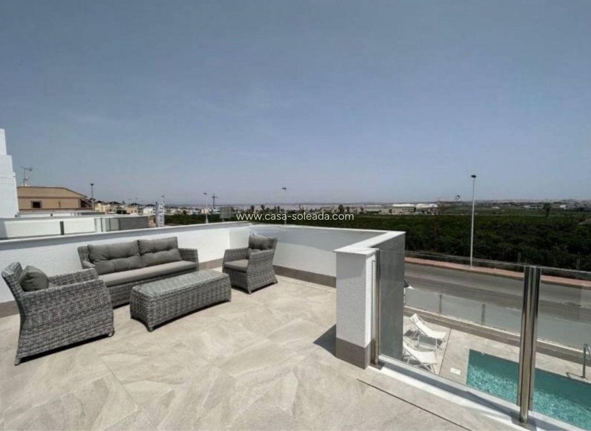 Herverkoop - Villa - Torrevieja - Los Balcones