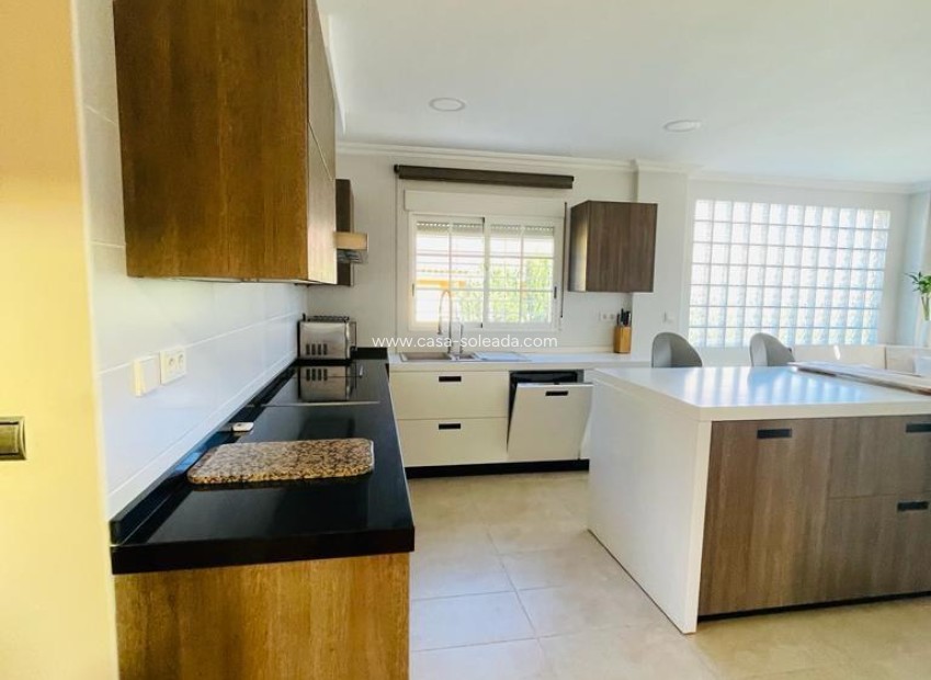 Herverkoop - Villa - Torrevieja - Los Balcones