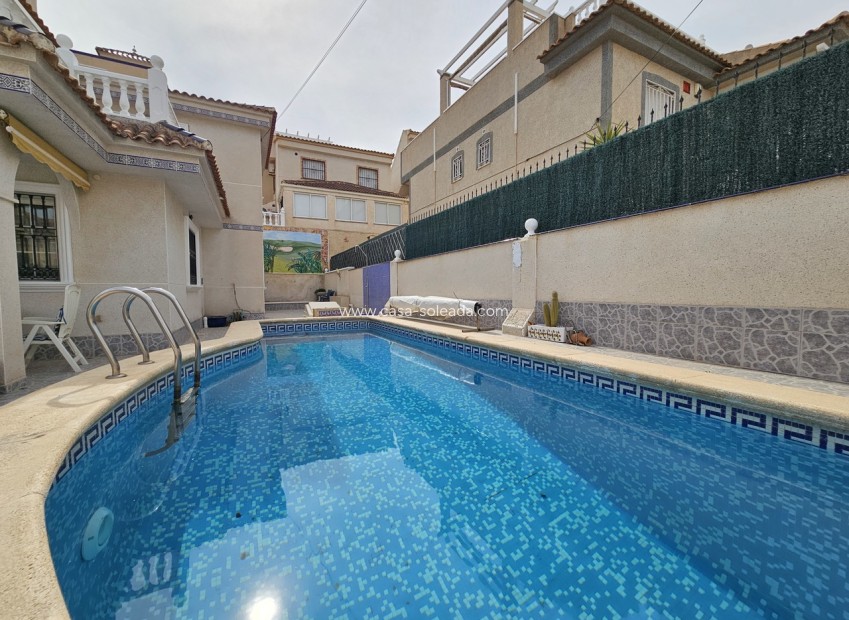 Herverkoop - Villa - Villamartin - Villamartín