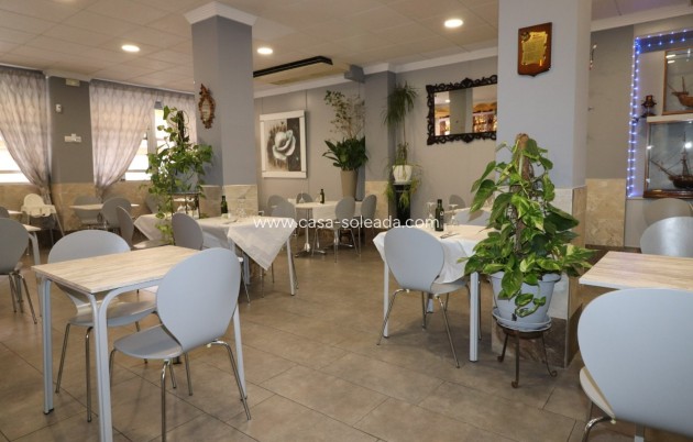 Kommerziell - Wiederverkauf - Torrevieja - Playa del Cura