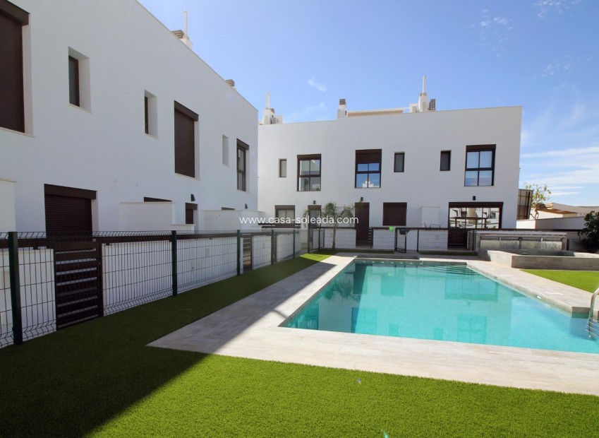 Obra nueva - Villa - Pilar de la Horadada - parque Andromeda